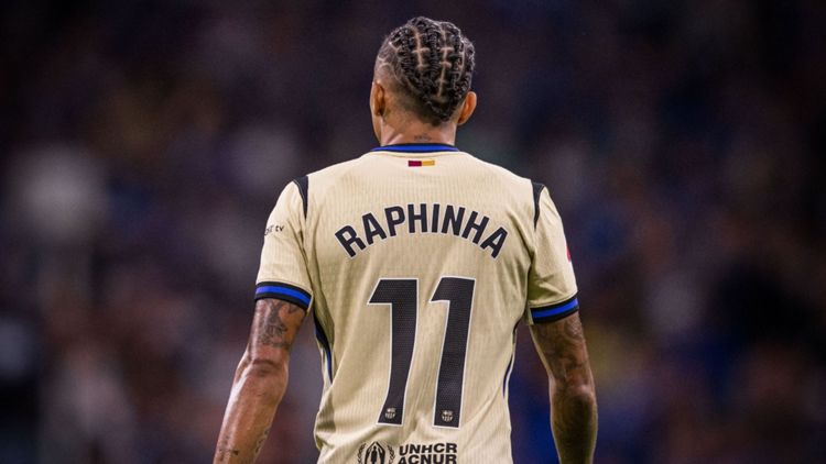 Raphinha contra el Real Oviedo